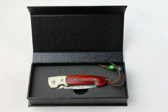 Damascus Red Tan chariot folding knife UD402204